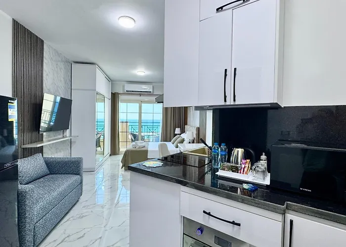 Juliana With Sea Views And A Free * Hurghada